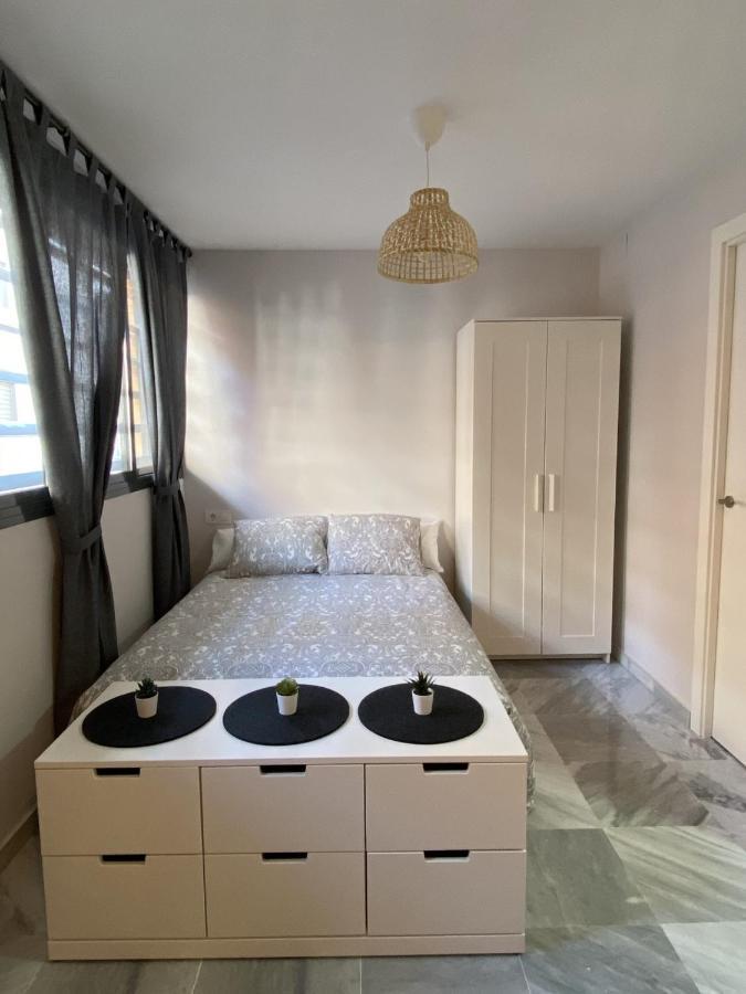 Quattro Triana en Salado Apartamento Sevilla Exterior foto